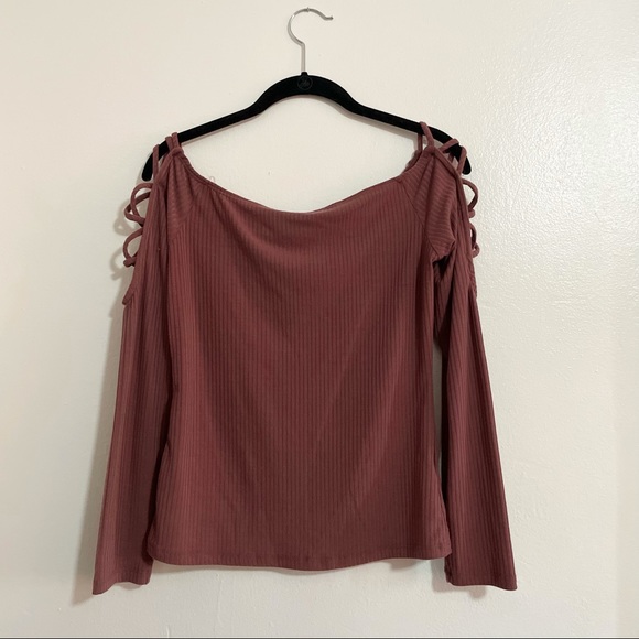 Charlotte Russe Off Shoulder Ribbed Top - Picture 2 of 7